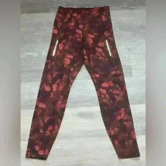 Athleta RAINIER PRINTED TIGHT size XS - Picture 4 of 13